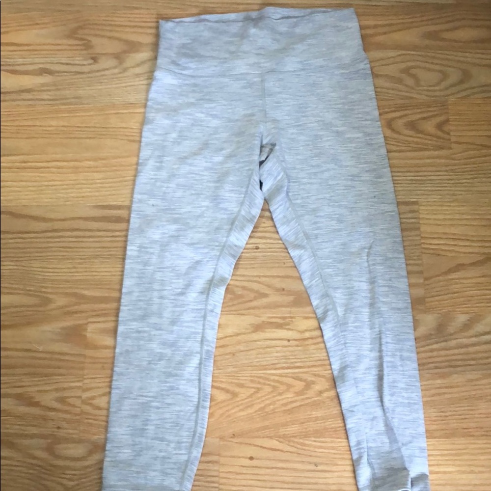 Lululemon 7/8 White heathered leggings